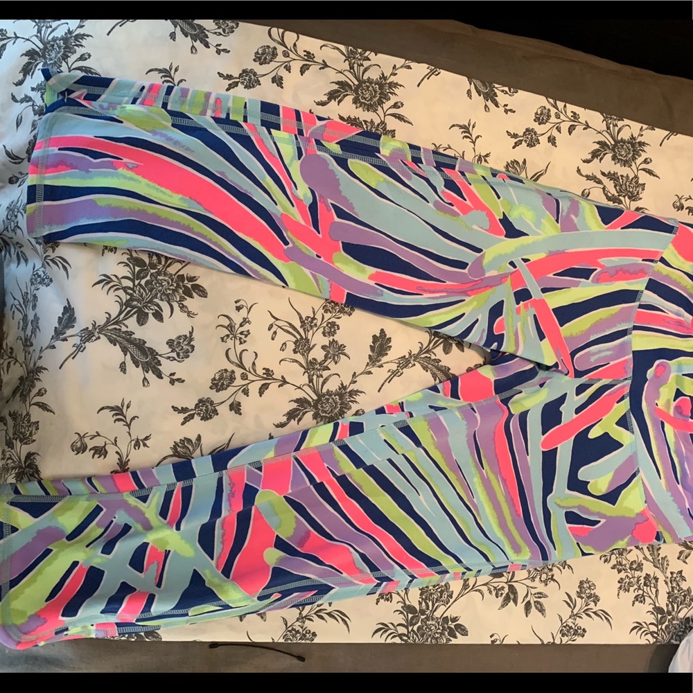 Lilly Pulitzer Luxletic Cropped Workout Pants
